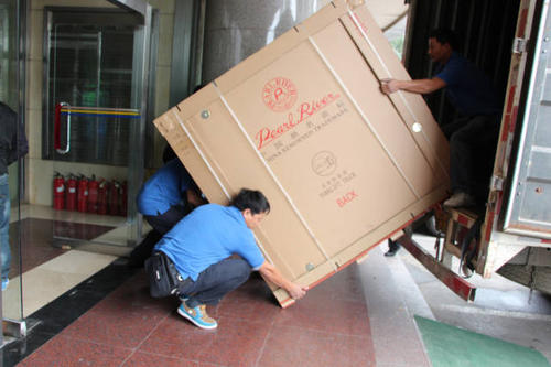 岫岩钢琴贵重工艺品无忧运